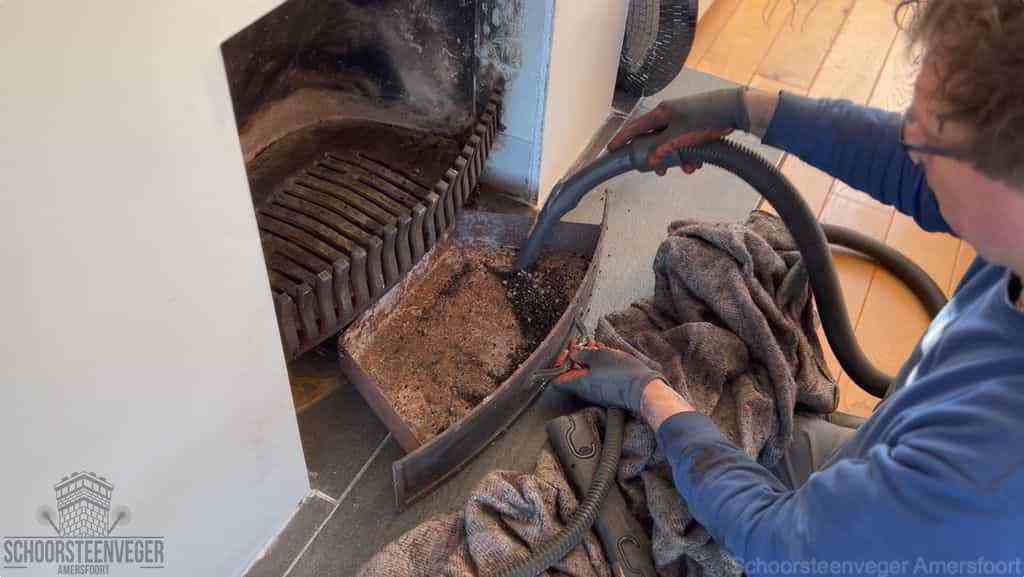 Prijs schoorsteenvegen Amersfoort schouw reinigen Prijs schoorsteenvegen Amersfoort schouw reinigen