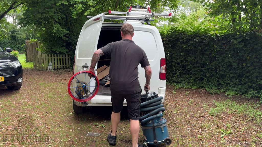 Schoorsteen onderhoud Amersfoort ladder bus Schoorsteen onderhoud Amersfoort ladder bus